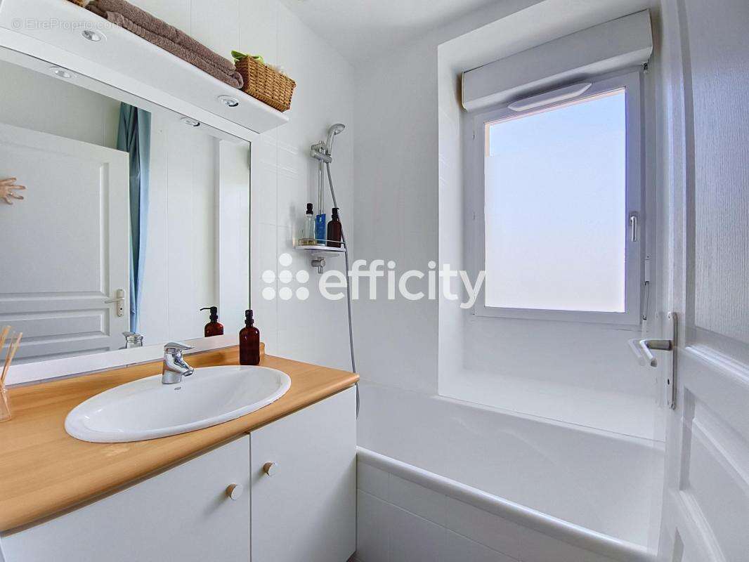 Appartement à SAINT-GRATIEN