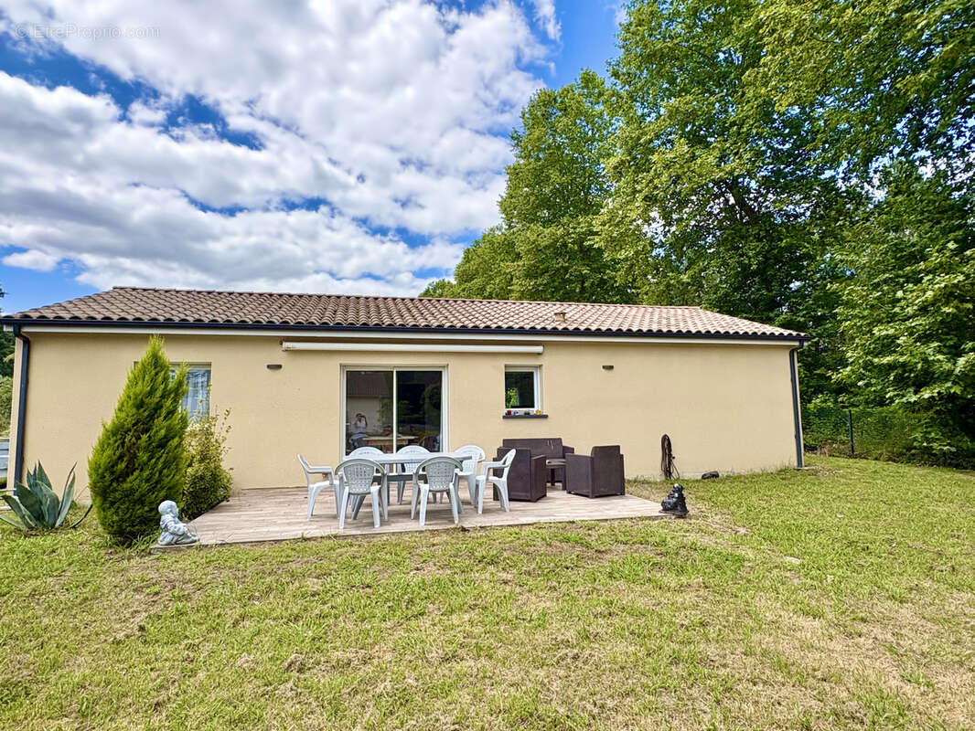Maison à CAMPAGNE