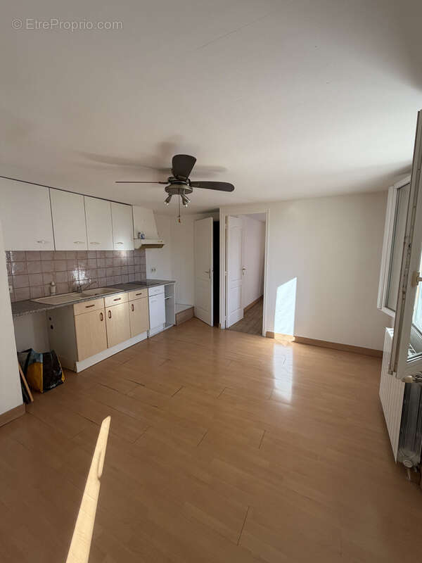 Appartement à L'ISLE-SUR-LA-SORGUE