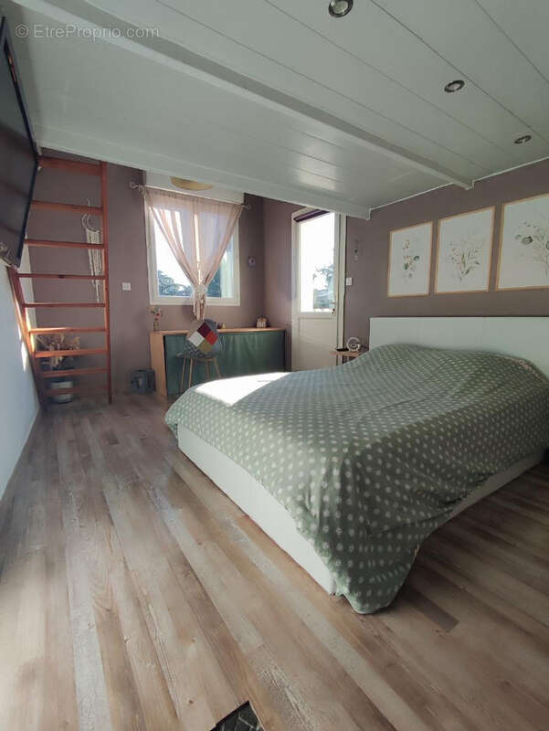 Appartement à OLLIOULES