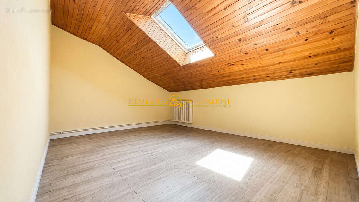Maison 6 pièces 122 m² à vendre à Angouleme (16000) - photo 8