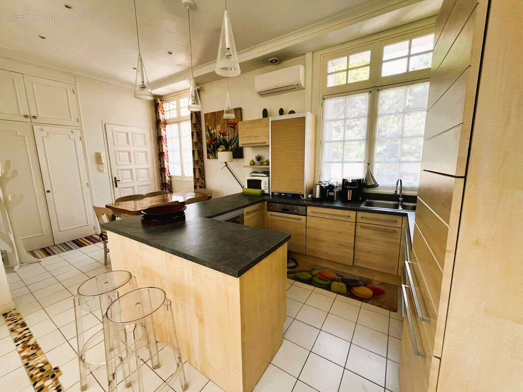 Appartement à HYERES