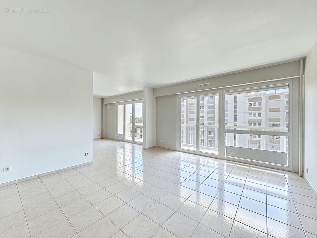Appartement à LYON-5E