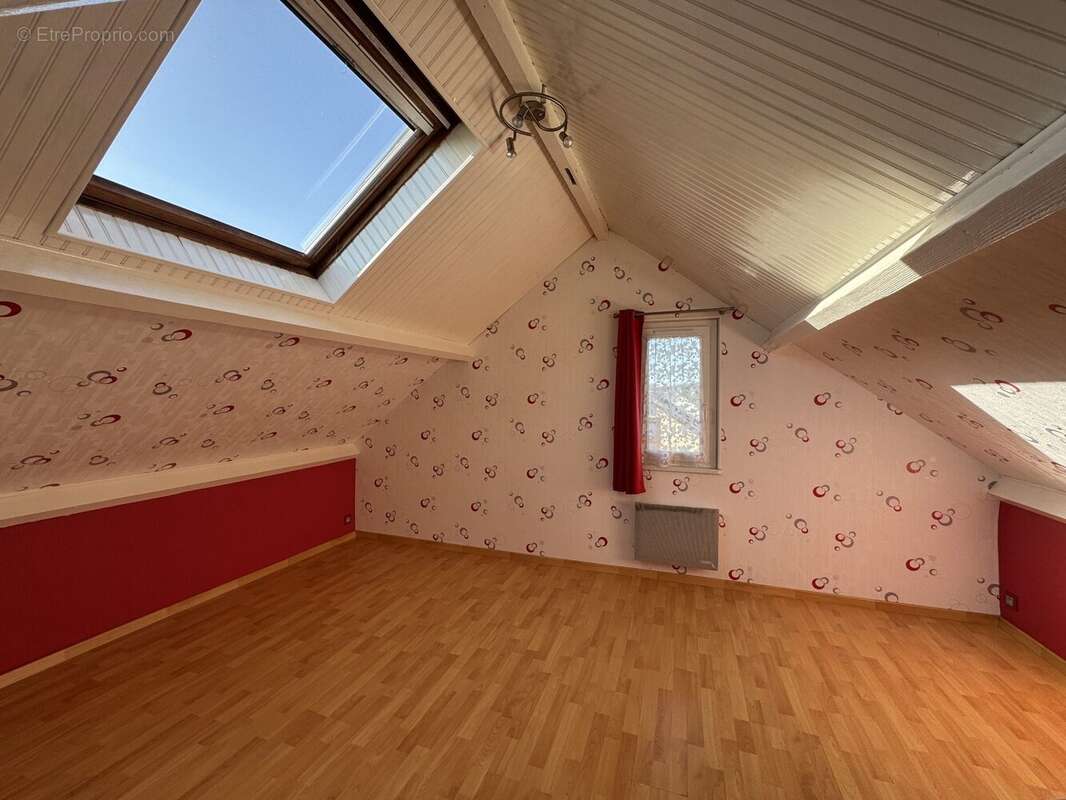 Maison à LA HAYE-MALHERBE