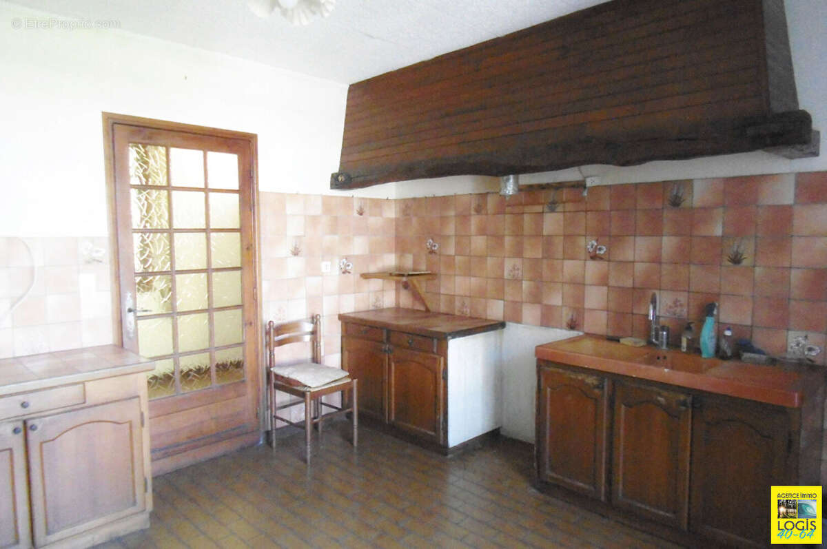 Maison à SAINT-ETIENNE-D'ORTHE