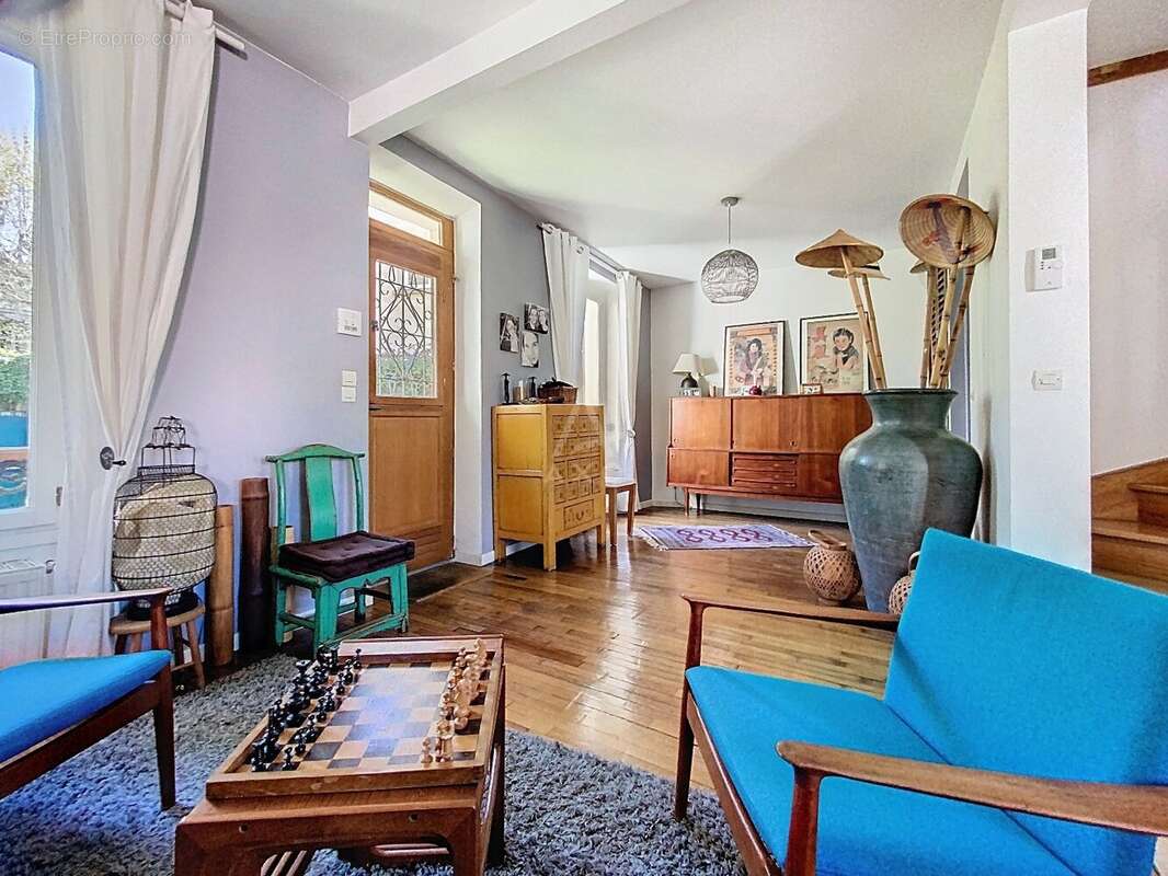 Maison à SAINT-MAUR-DES-FOSSES