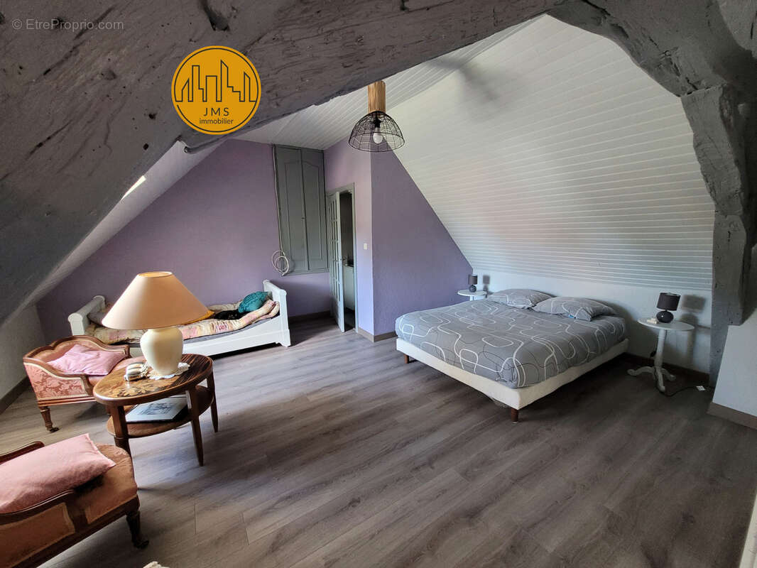 Maison à CHANTENAY-SAINT-IMBERT