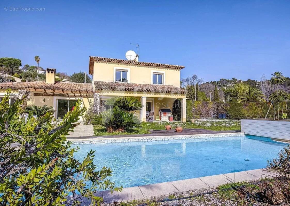 Maison à MOUGINS