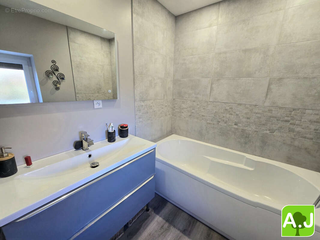 Maison à PACY-SUR-EURE