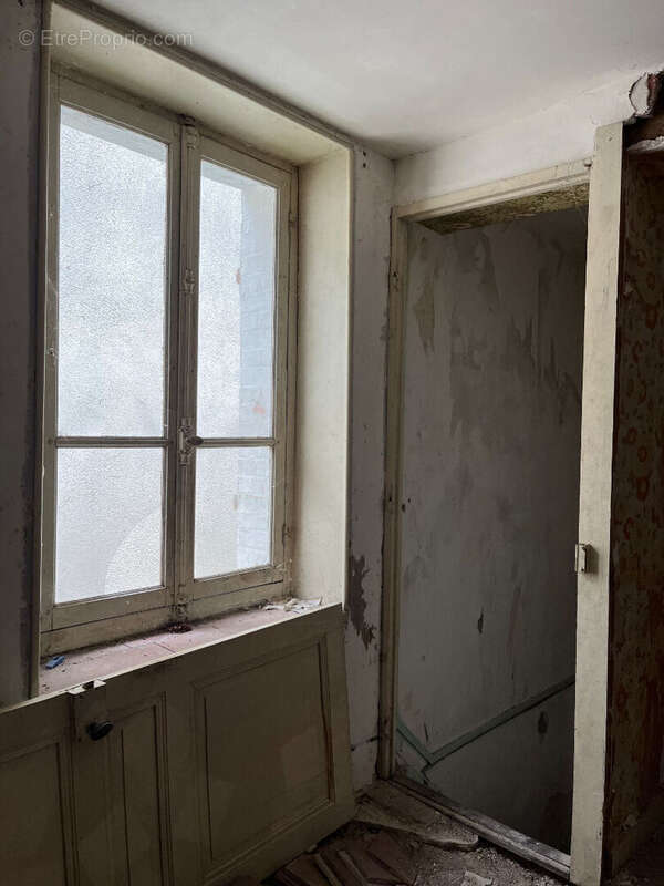 Maison à SAINT-SATUR