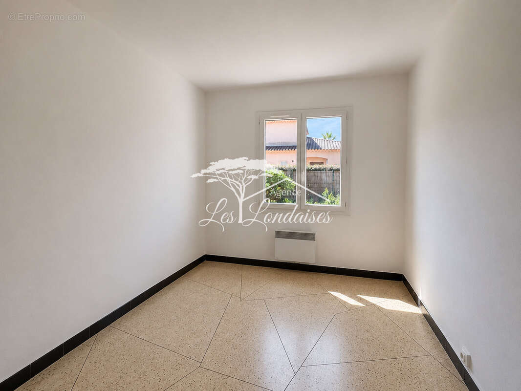 Maison à LA LONDE-LES-MAURES