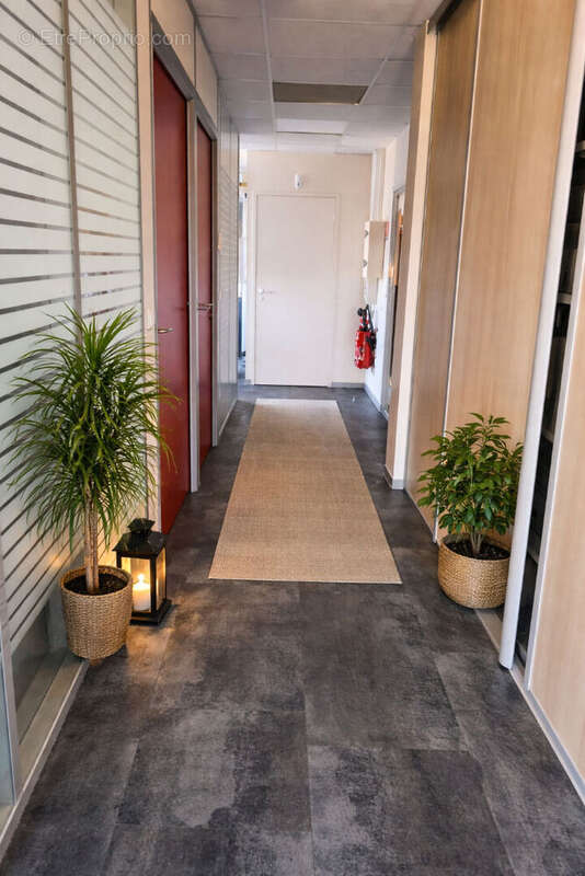 Commerce à MARSEILLE-15E