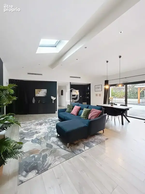 Maison 5 pièces – 157 m² sur terrain de 960 m² - photo 2