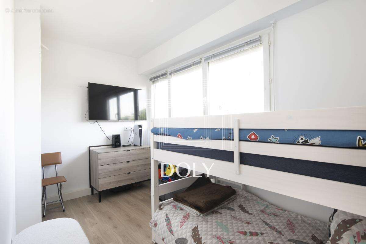 Appartement à COLOMBES
