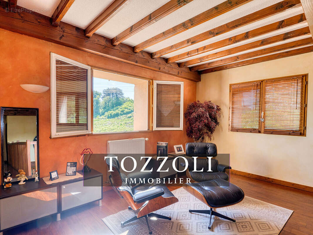 Maison à SAINT-QUENTIN-FALLAVIER