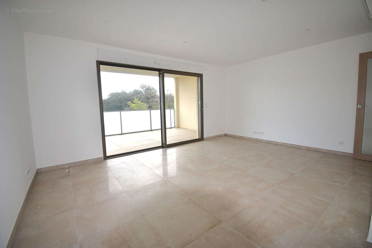 Appartement à SAINT-RAPHAEL