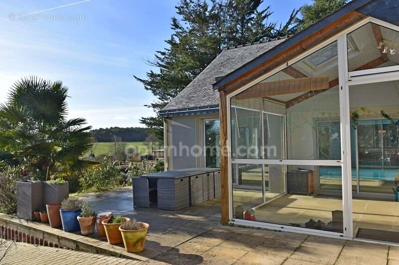 Maison familiale de plain-pied avec grande piscine intérieure, aux portes de la Gacilly - photo 23