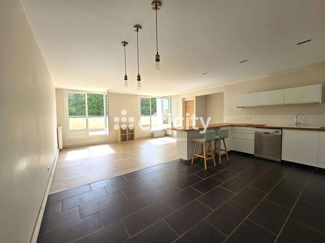 Appartement à MAUREPAS