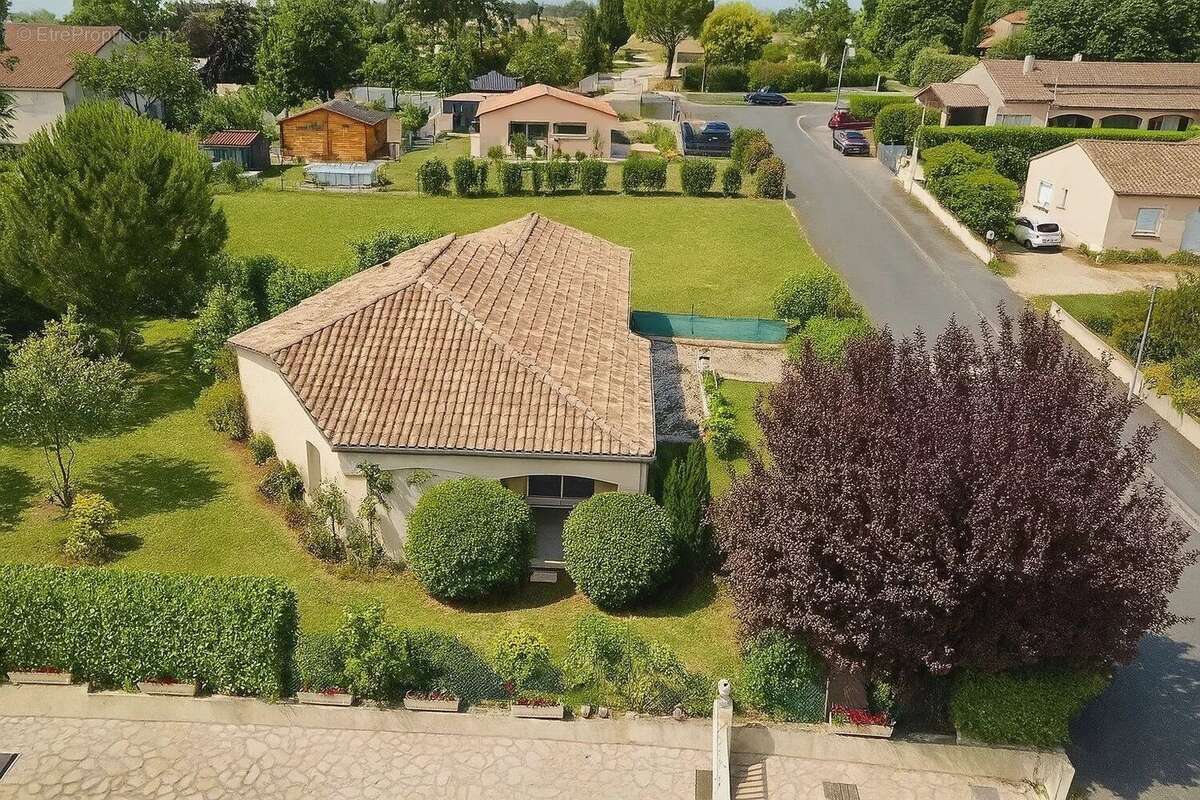 Maison à MONFLANQUIN