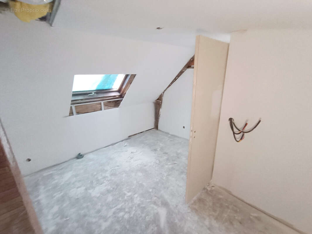 Maison 3 chambres à finir de rénover - photo 10