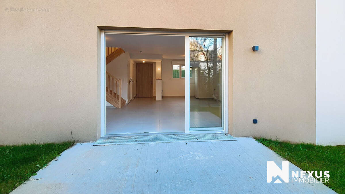 terrasse - Maison à SOTTEVILLE-LES-ROUEN