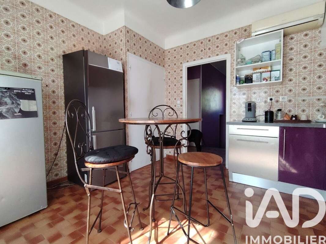 Maison 130 m² à Saint-Gilles  - photo 4