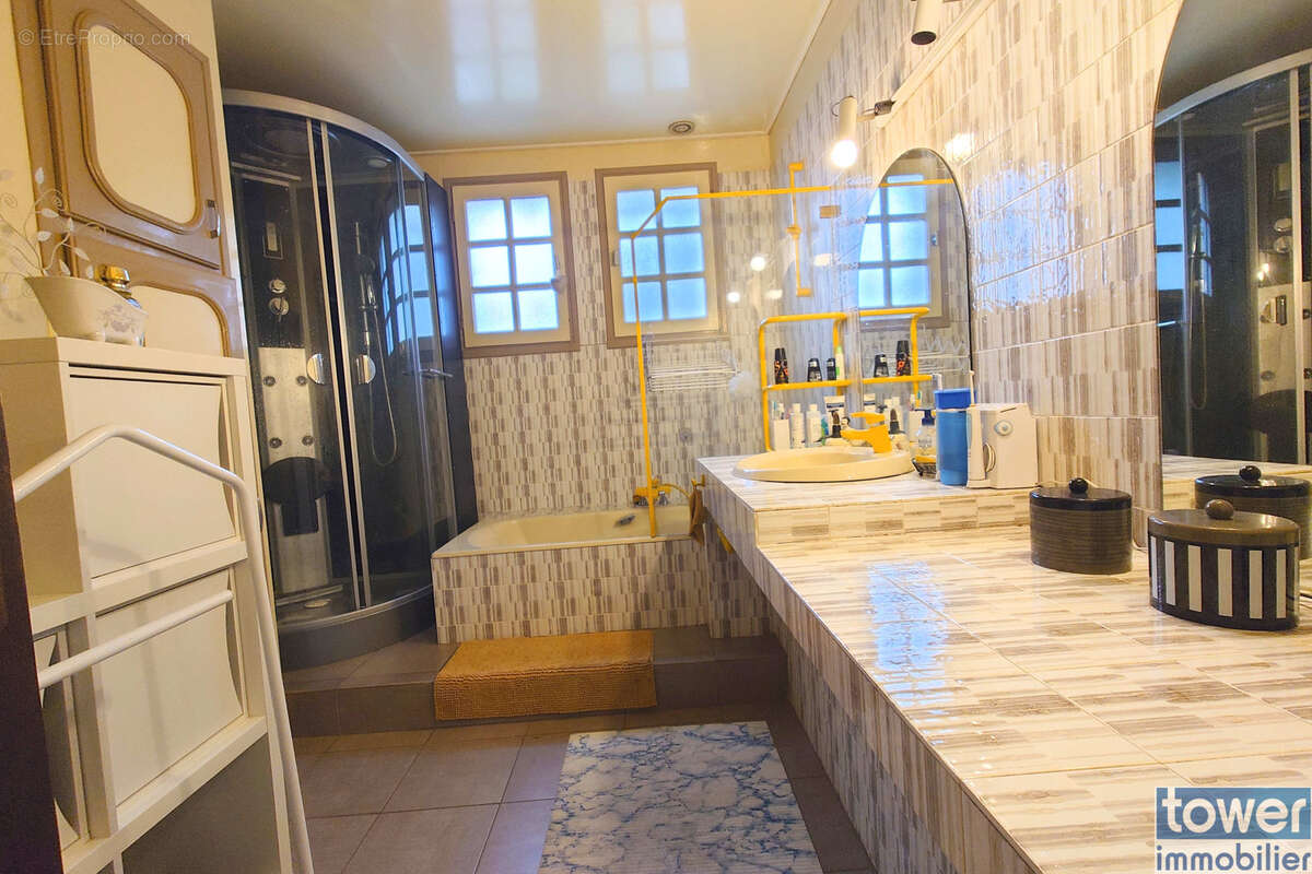 Maison à VILLEFRANCHE-DE-ROUERGUE