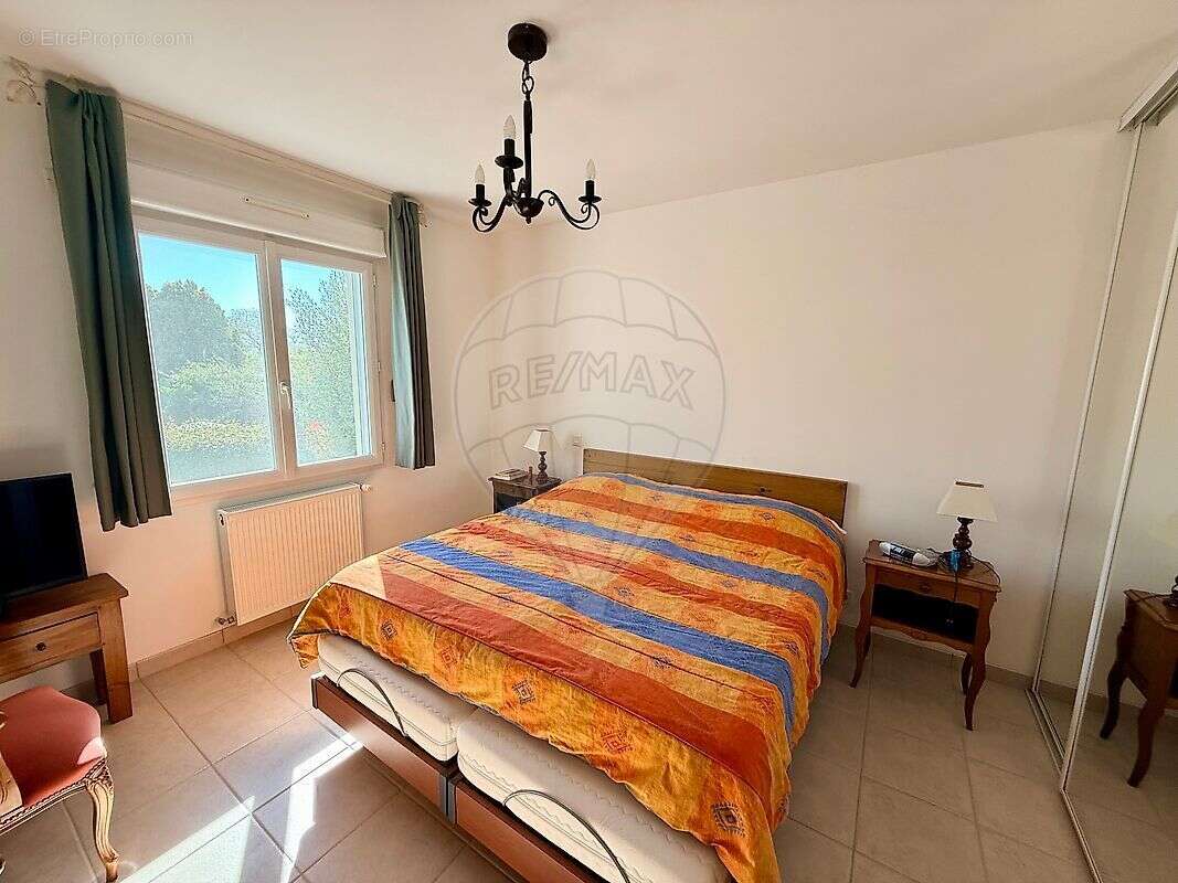 Maison à VAUX-SUR-MER