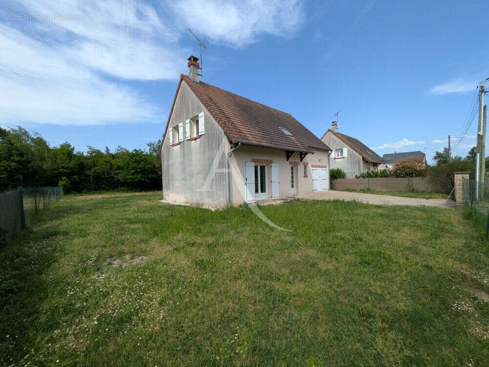 Maison à ONZAIN