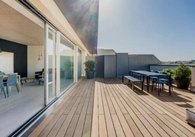 Appartement à ISSY-LES-MOULINEAUX