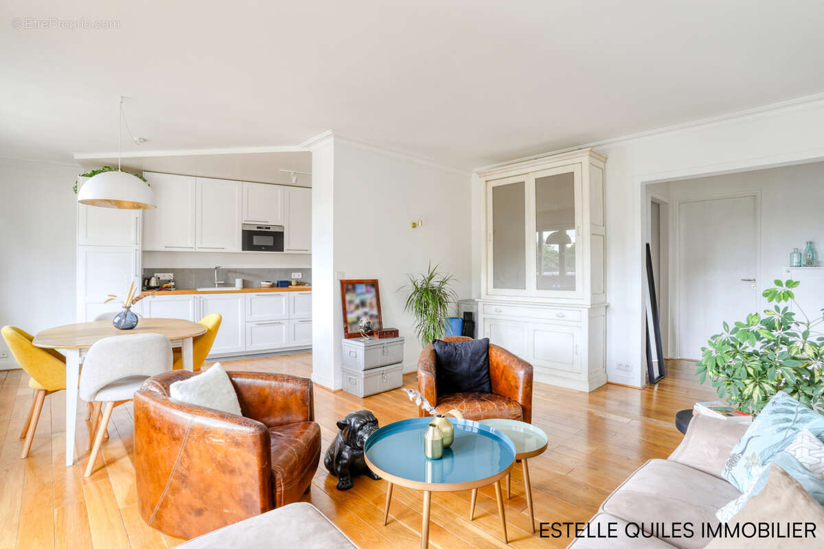 Appartement à VERSAILLES