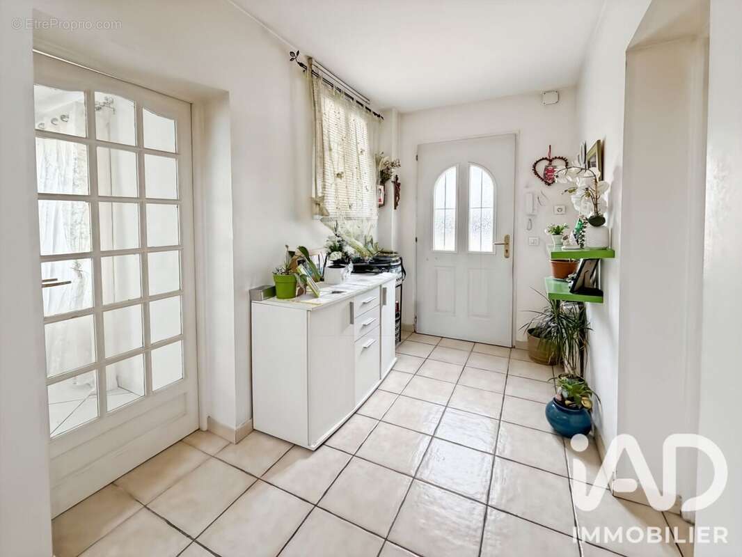 Photo 2 - Maison à VILLENEUVE-SAINT-GEORGES