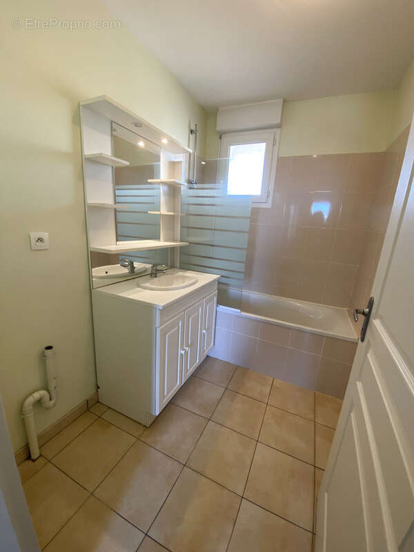 Appartement à LUC-LA-PRIMAUBE