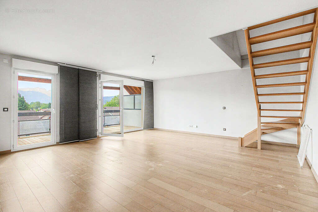 POISY - Duplex lumineux avec terrasse - photo 3