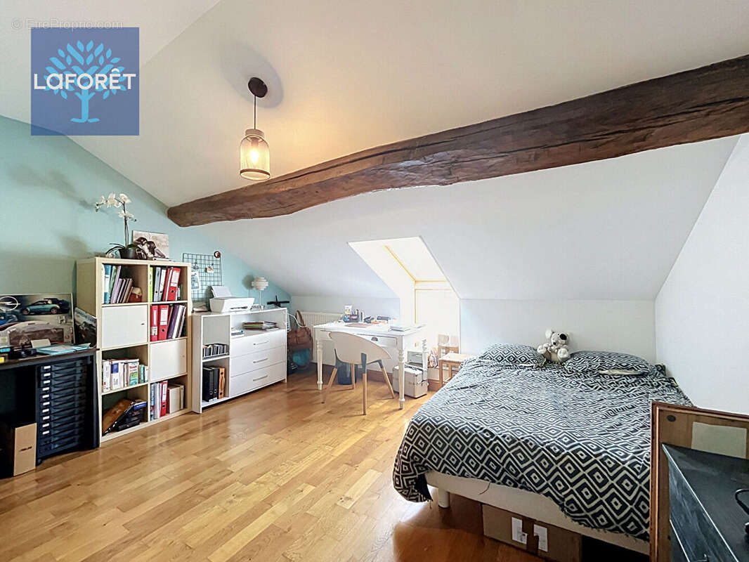 Maison à Sarcicourt - photo 12