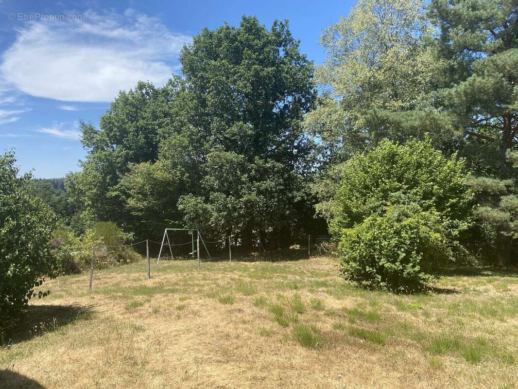 Maison 86 m² à Saint-Hilaire-Les-Courbes  - photo 2