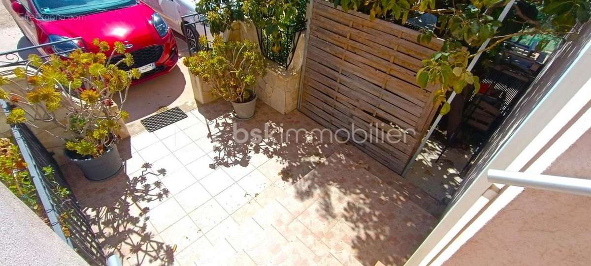 Appartement à SIX-FOURS-LES-PLAGES