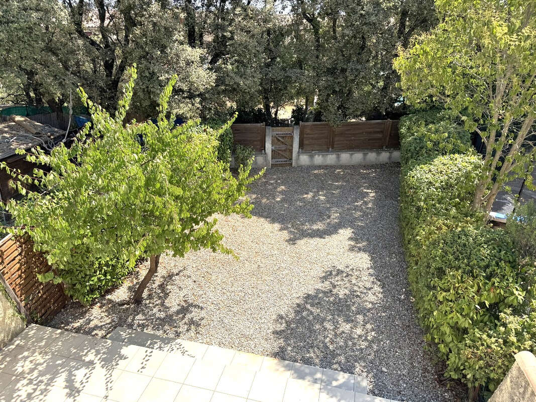 Maison Villeneuve Les Avignon 4 pièce(s) 100 m2 - photo 2
