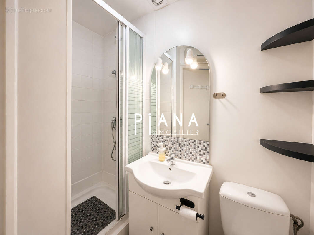 Appartement à MARSEILLE-5E