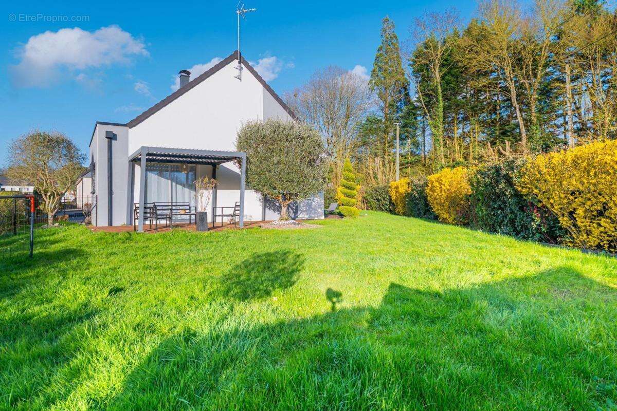 Maison à SAINT-SATURNIN