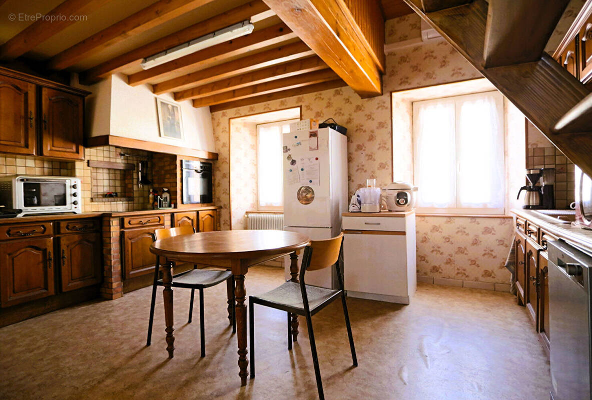 Maison à AUGEROLLES