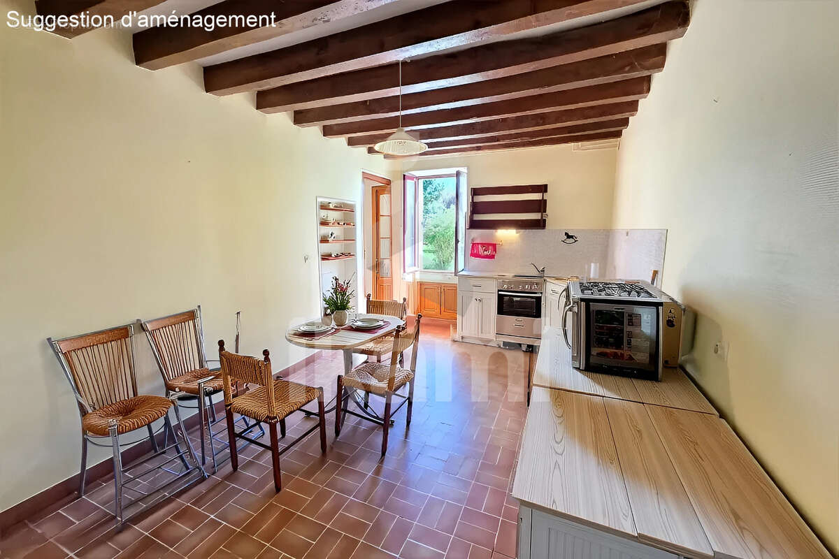 Magnifique longère 184m2 sur terrain arboré de 2761m2 en bord de rivière - photo 6