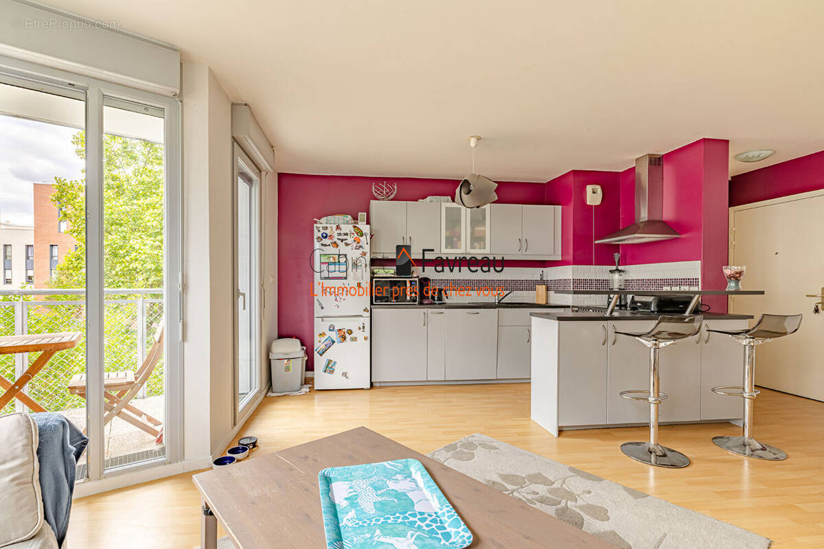 Appartement à L&#039;HAY-LES-ROSES