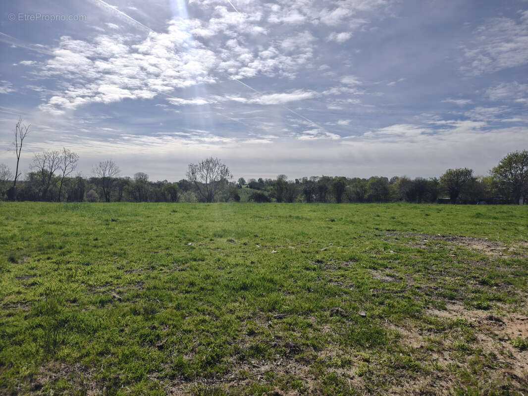Terrain à LISIEUX