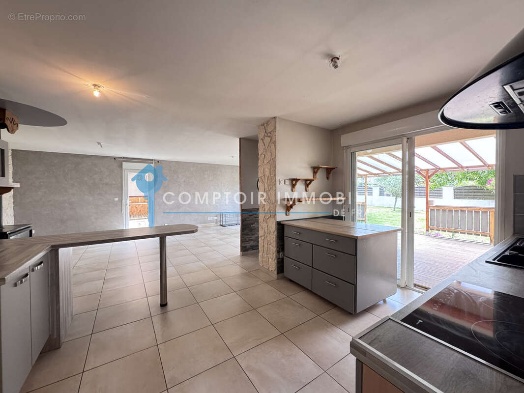 Dpt Drôme (26) - À vendre à Barbières - Maison T6 de plain pied - photo 4