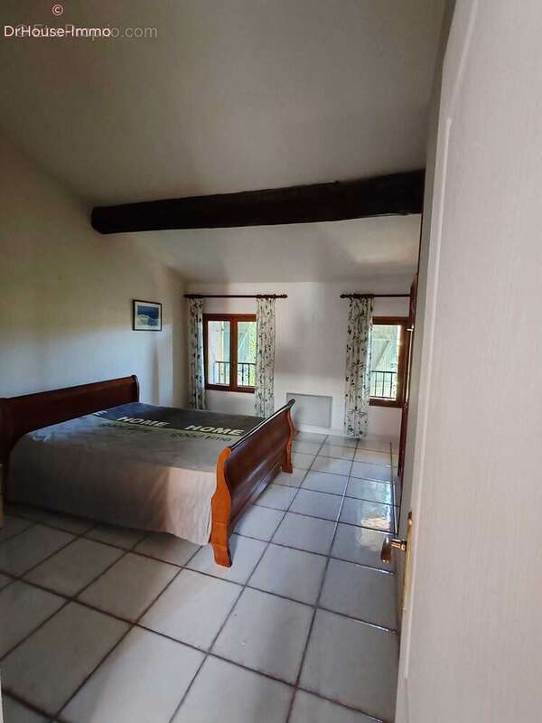 Maison à BESSE-SUR-ISSOLE