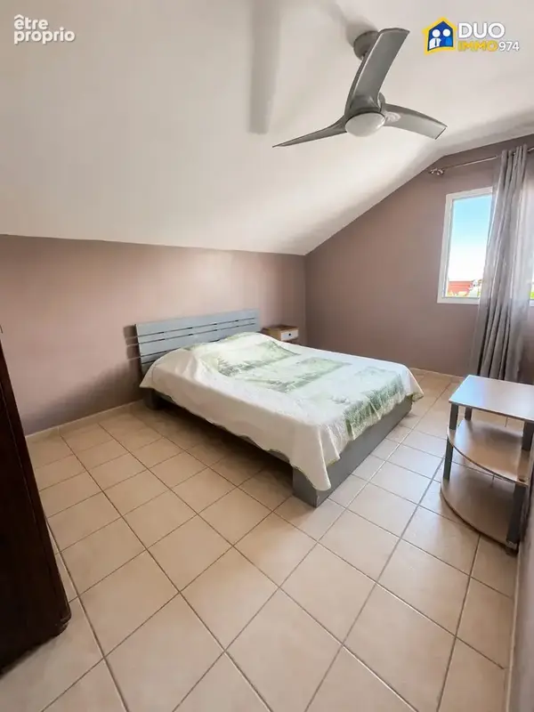 Maison 110 m² à Sainte-Suzanne  - photo 5