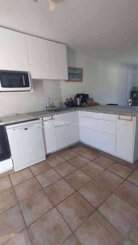 Sanary - maison - double sejour - 3 chambres - photo 6