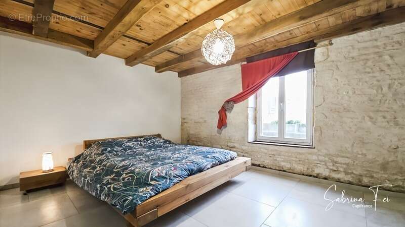 Maison à LA RONDE