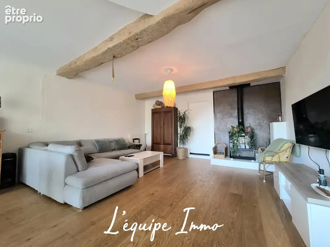 Propriété de 262 m2 vue Pyrénées comprenant 6 chambres avec dépendances et piscine sur plus de 6000 m2 - photo 5